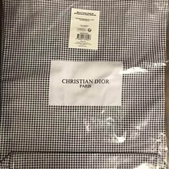 Christian Dior Tote Bag Novelty VIP Customers Limited Edition 2023 - Picture 3 of 4